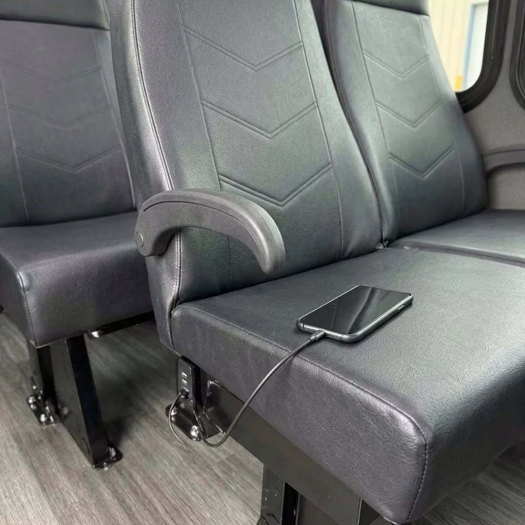 lewiston 15 passenger minibus usb charging