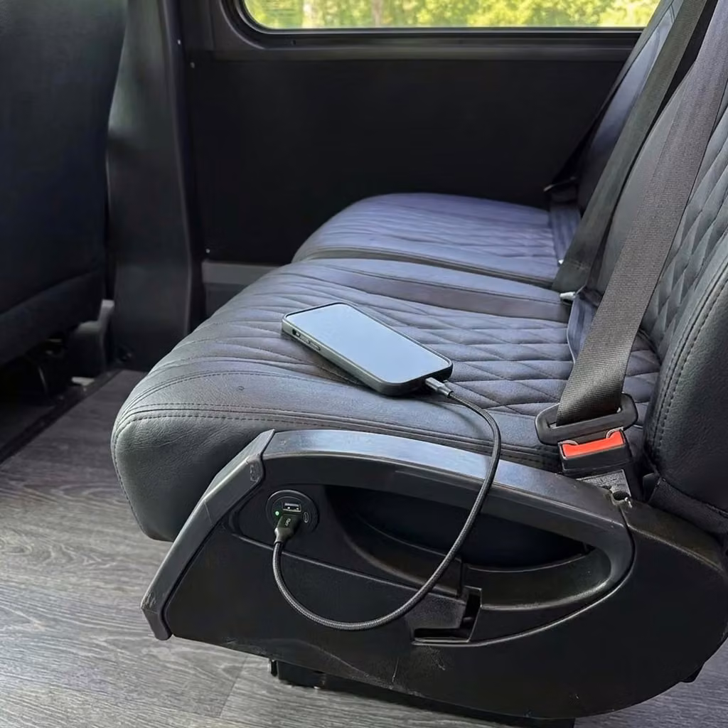 lewiston 20 passenger minibus usb charging