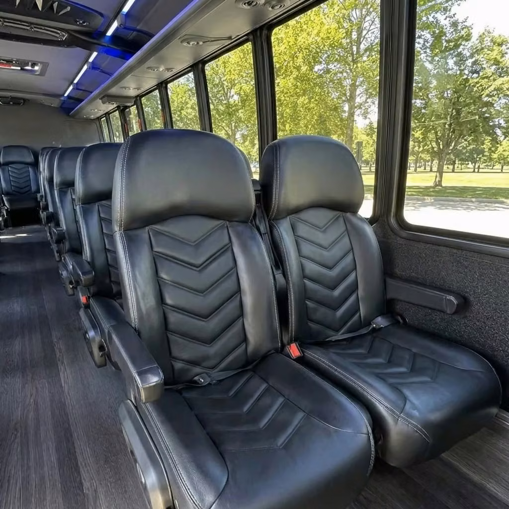 lewiston 28 passenger minibus seating