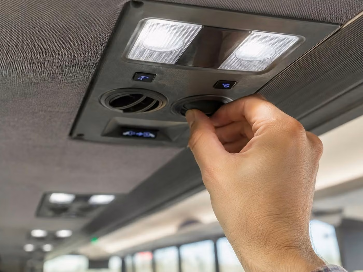 lewiston 56 passenger charter bus air conditioning