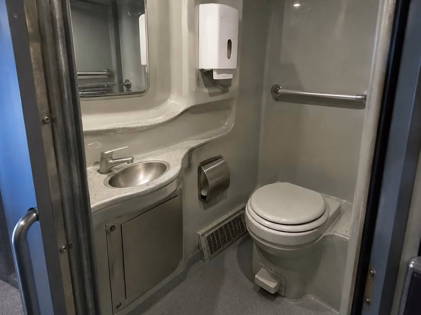 lewiston charter bus onboard restroom