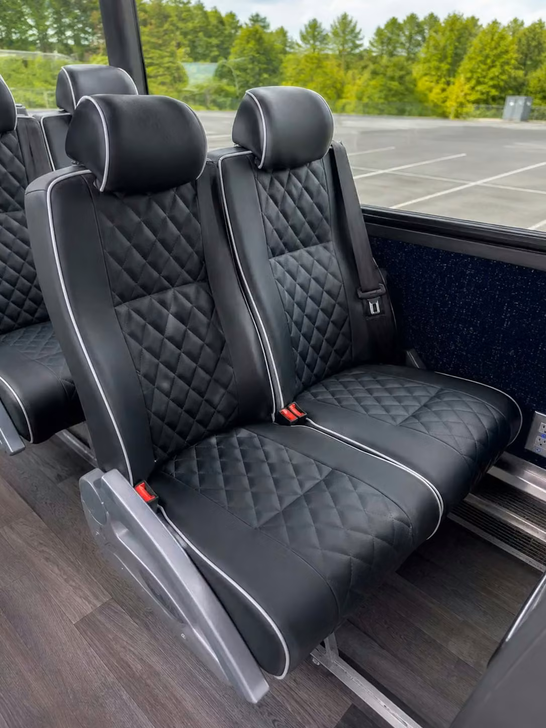 lewiston charter bus reclining seats