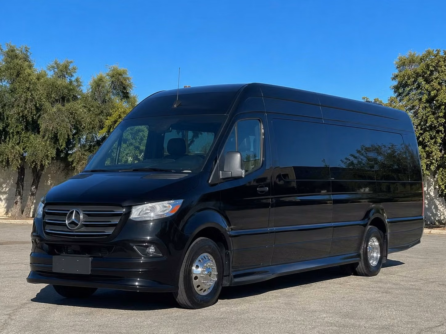lewiston charter buses minibuses party buses and sprinter vans in lewiston