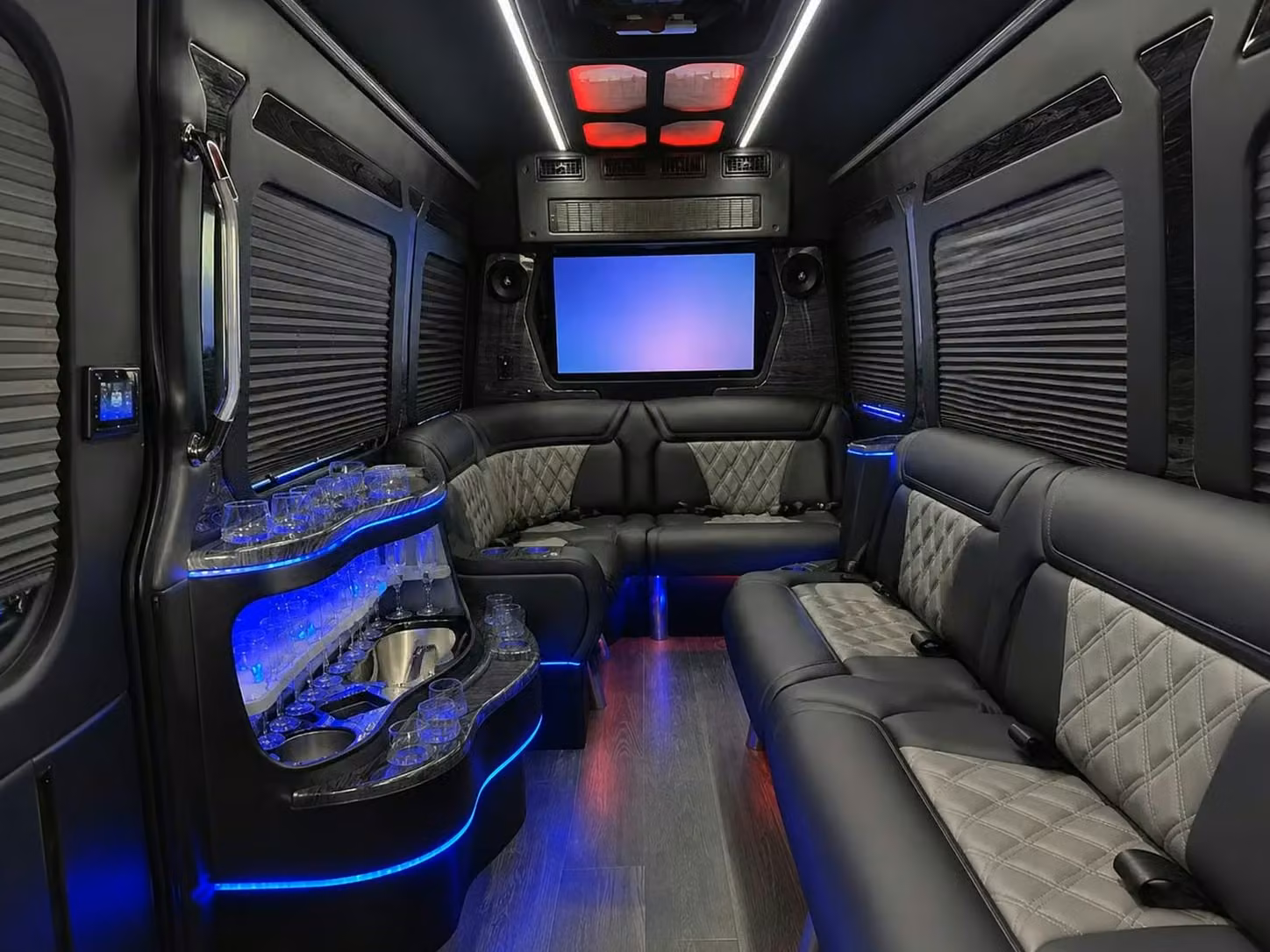 lewiston private group shuttles for lewiston concerts parades and festivals