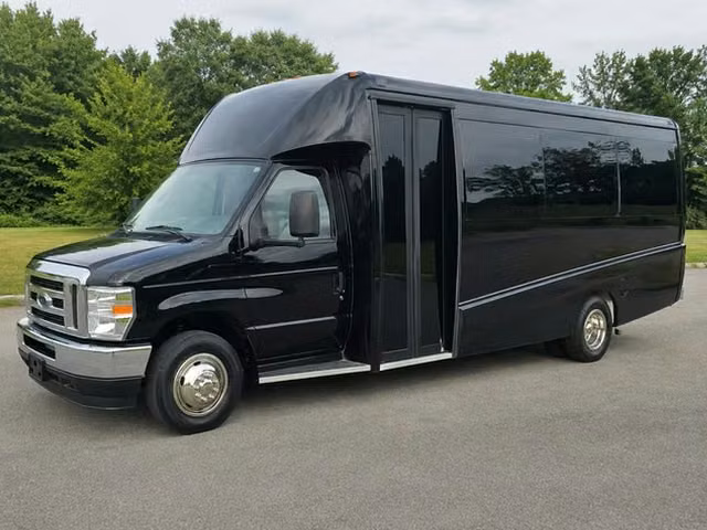 lewiston charter bus rentals